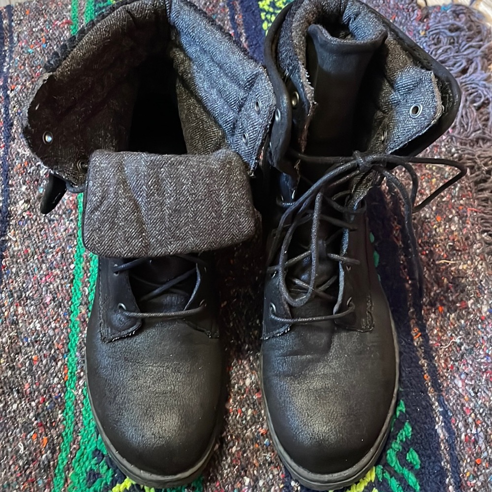 Women’s BOC Black Karel Combat Boot: Size 8.5